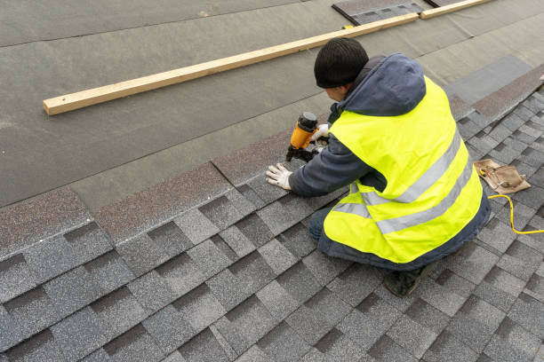 Best Emergency Roof Repair  in Colfax, WI